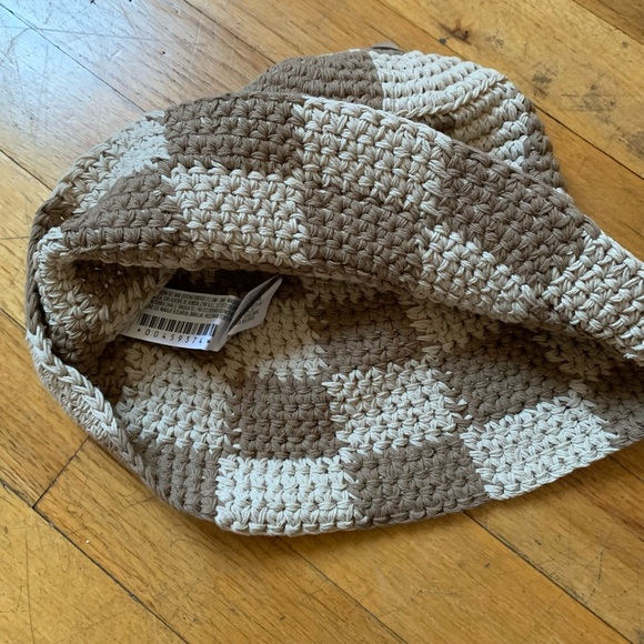 NWT Forever 21 Checkered Crochet Bucket hat Brown Beige one size - Picture 2 of 2